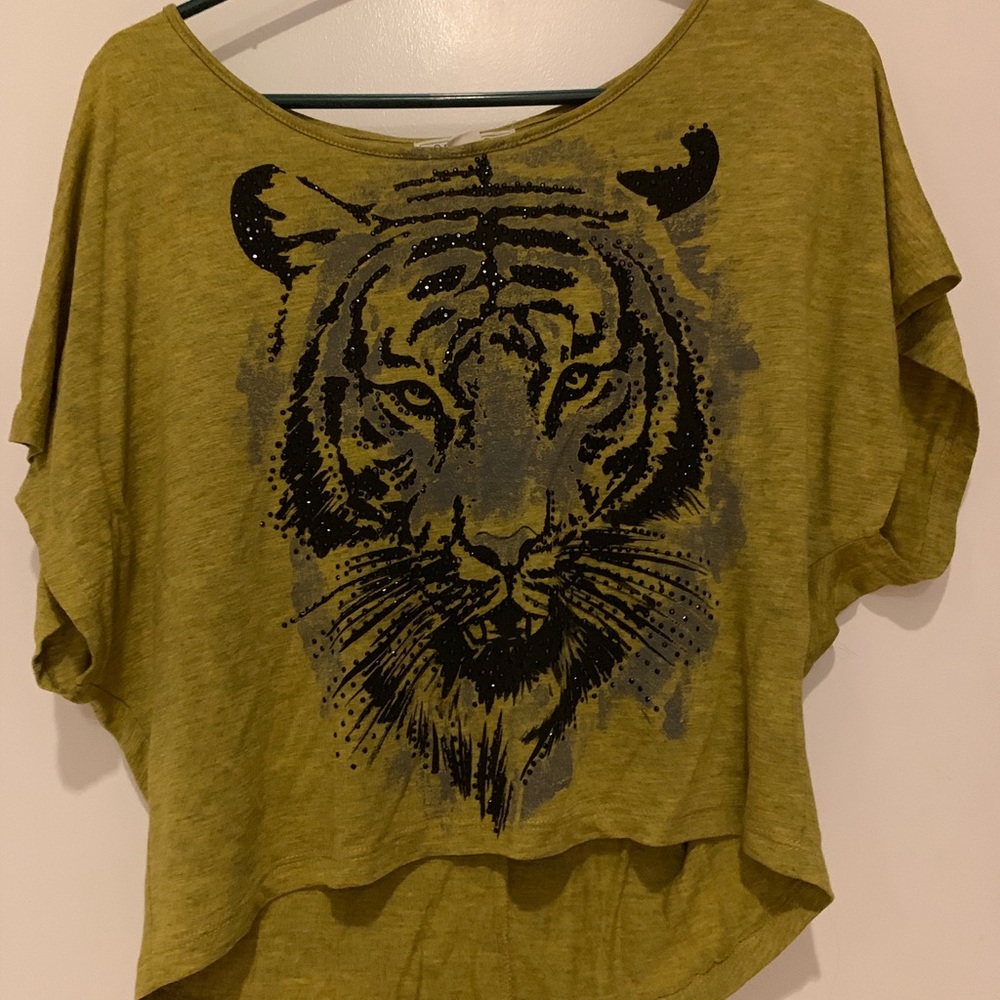Forever 21 tiger tee
